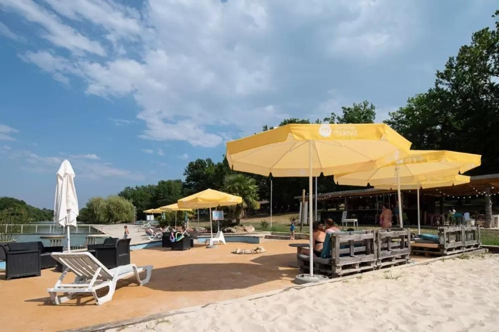 Camping Les Lacs D'Armagnac Bretagne-d'Armagnac Eksteriør bilde
